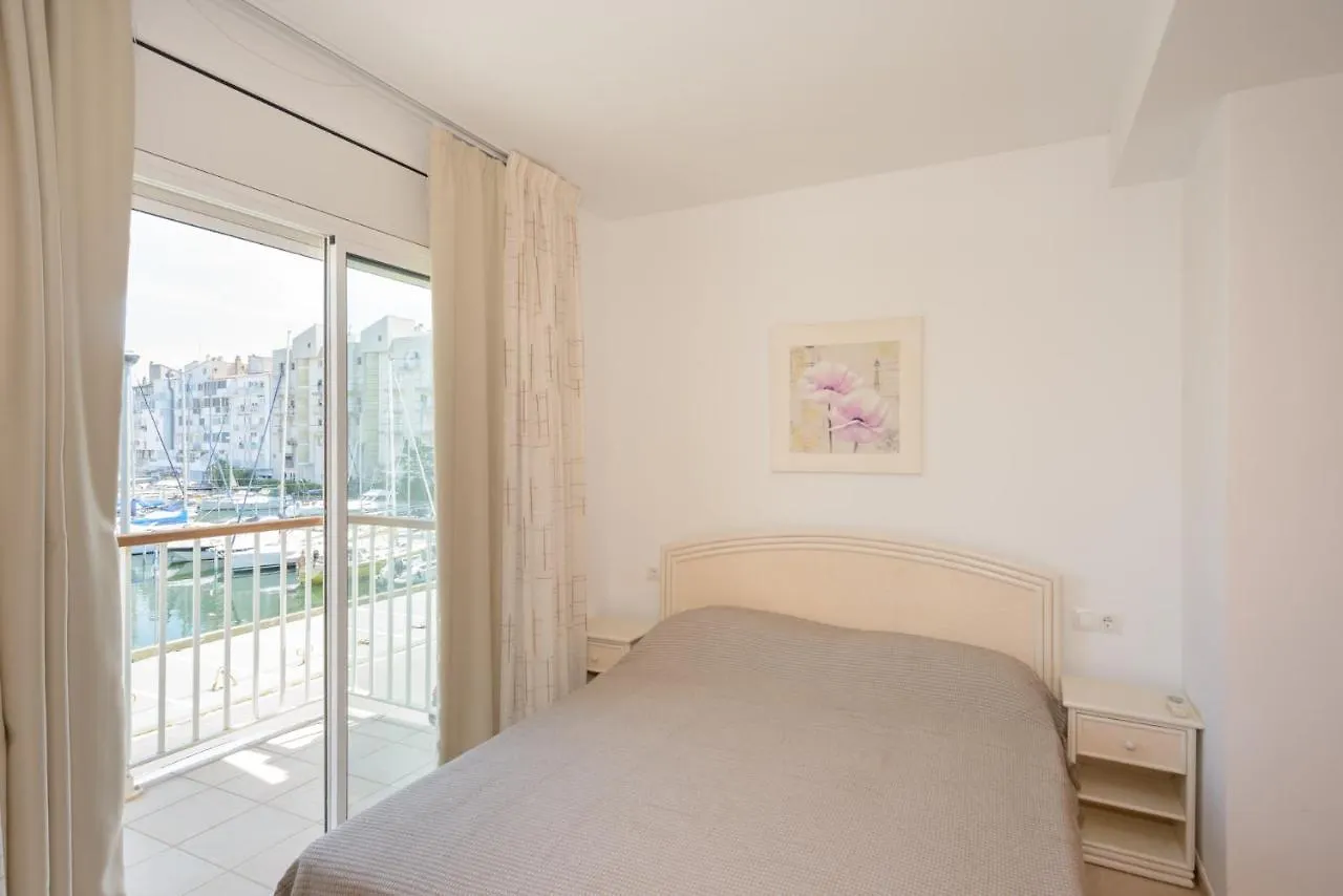 Villa Casa Cartago à Empuriabrava Hébergement de vacances