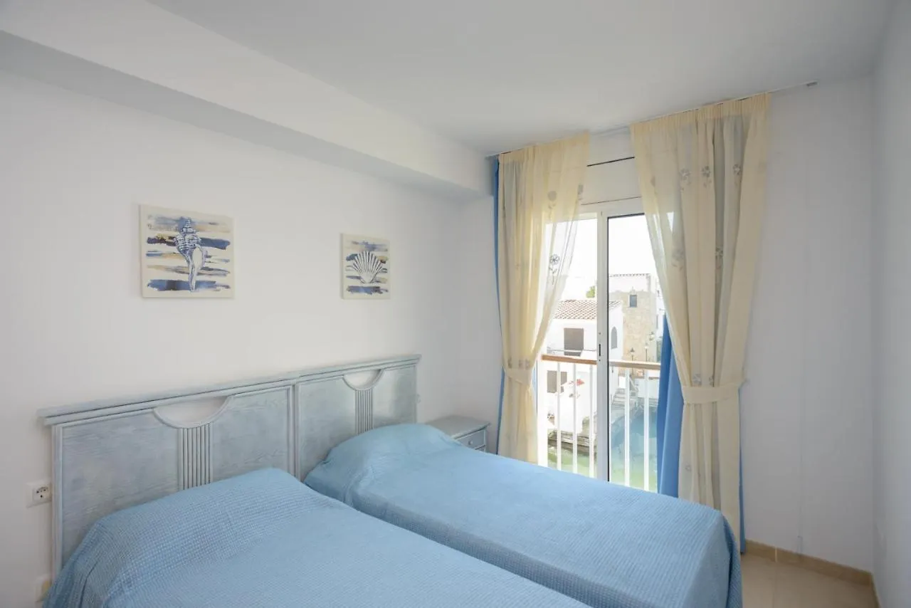 Villa Casa Cartago à Empuriabrava Hébergement de vacances