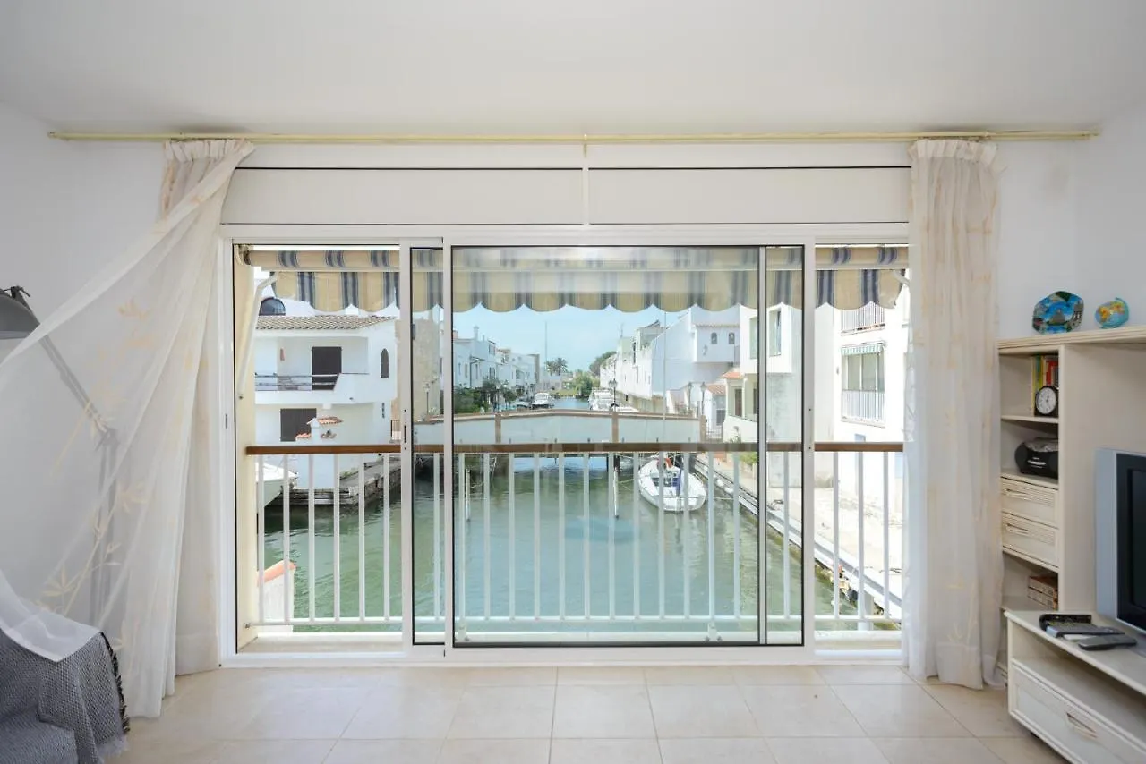 Hébergement de vacances Villa Casa Cartago à Empuriabrava Espagne